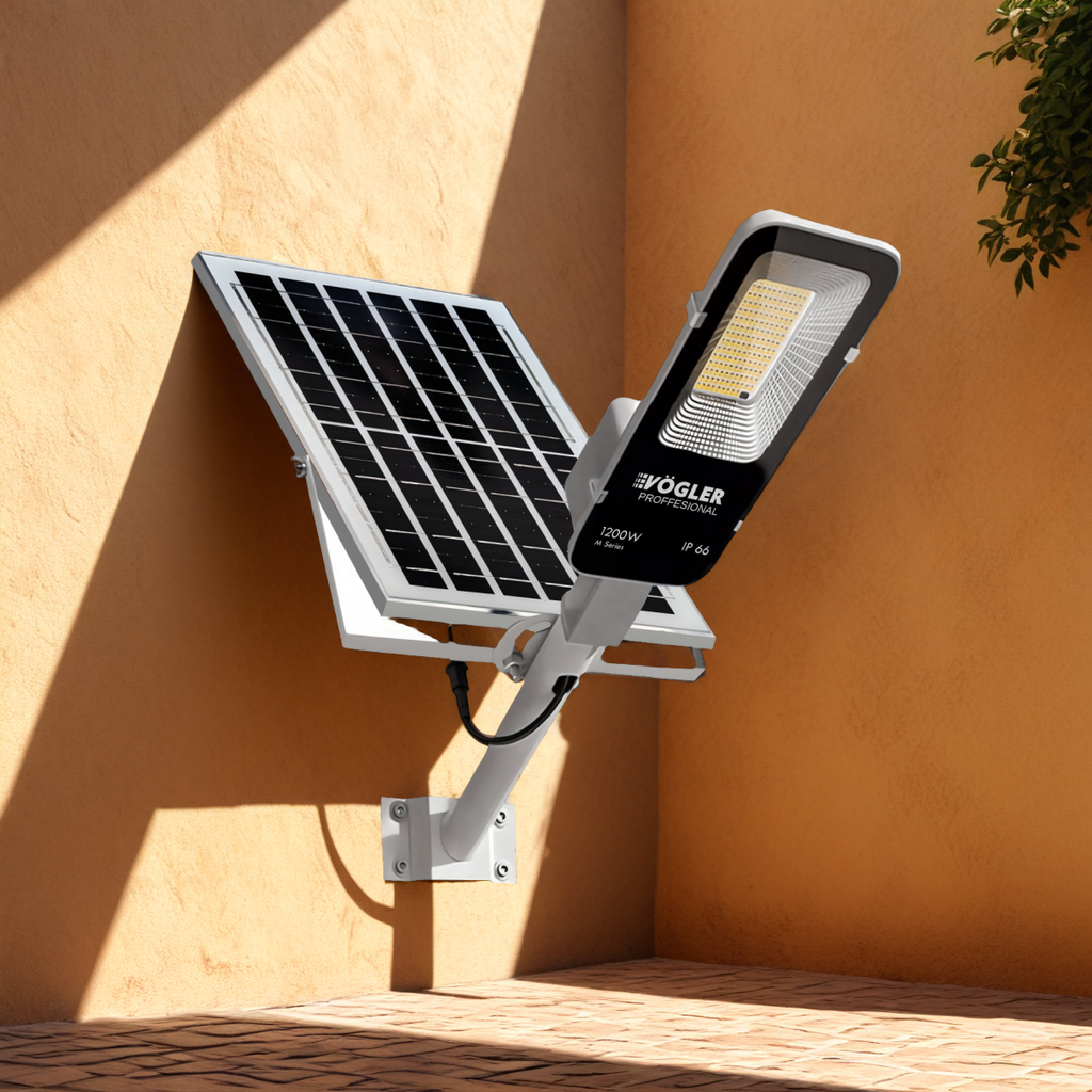 Snažna solarna lampa, senzor sumraka, daljinski upravljač, Vögler Professional 1200W