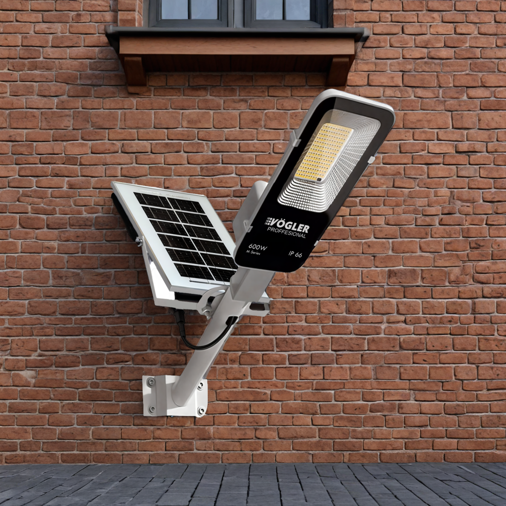 Snažna solarna lampa, senzor sumraka, daljinski upravljač, Vögler Professional 600W